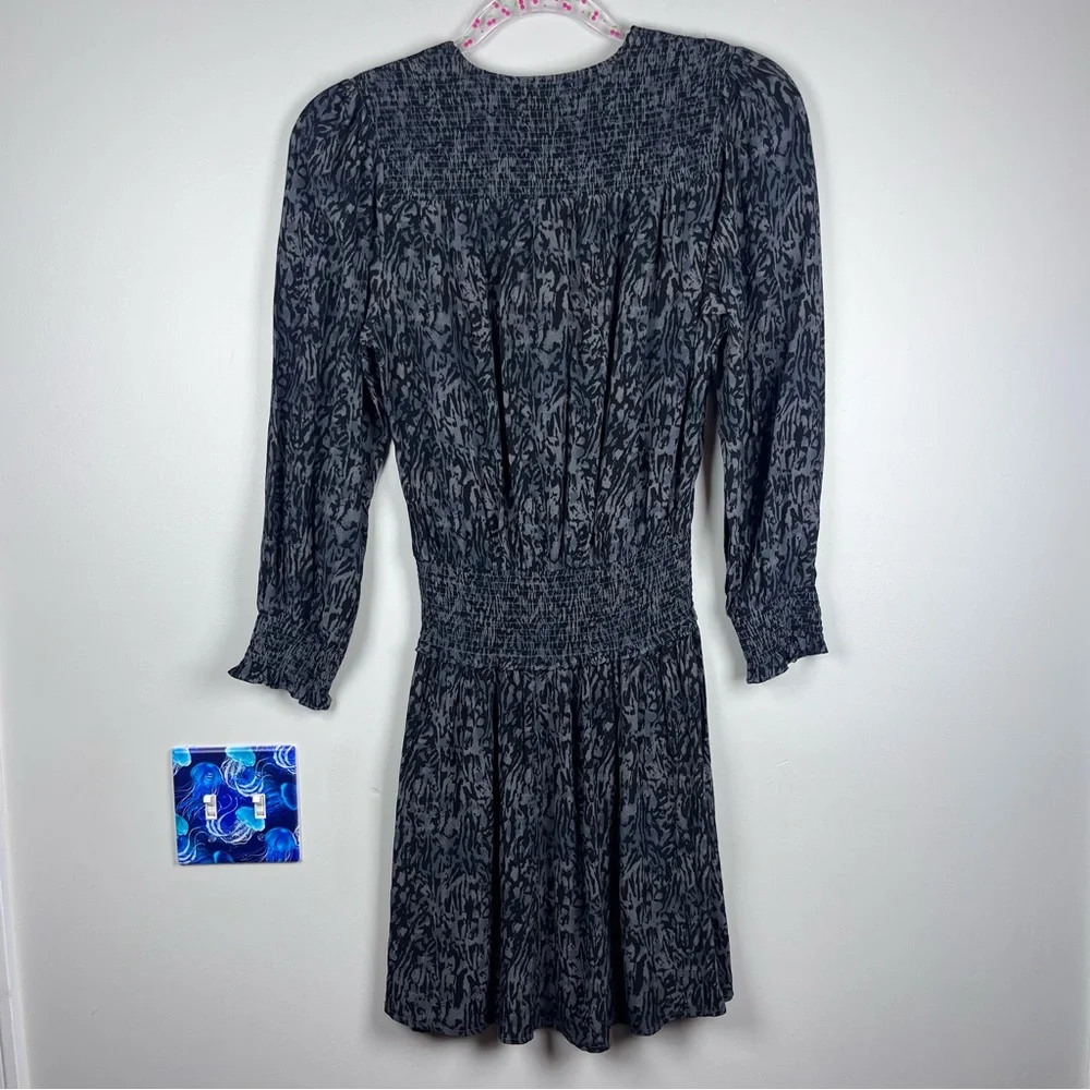 NEW Rails Zana Charcoal Gray Abstract Animal Cinched Waist Dress Size XS - Picture 2 of 11